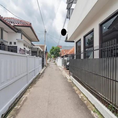 Tw Penginapan Syariah 호텔 치안주르 외부 사진