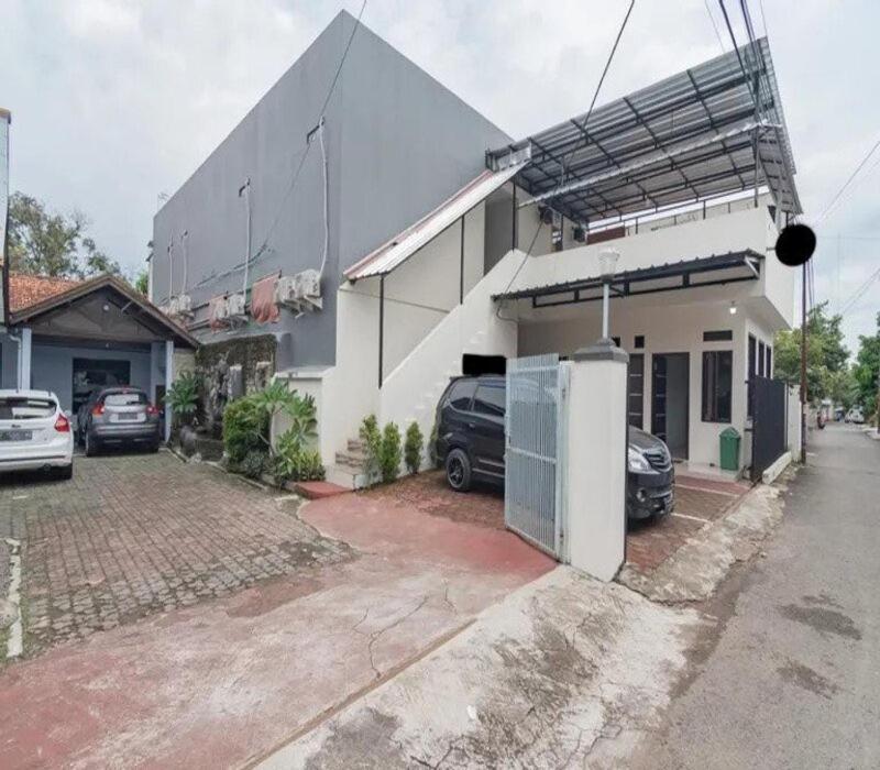 Tw Penginapan Syariah 호텔 치안주르 외부 사진